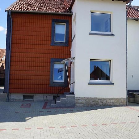 Aussergewoehnliche Dachgeschosswohnung Königslutter am Elm Exterior foto