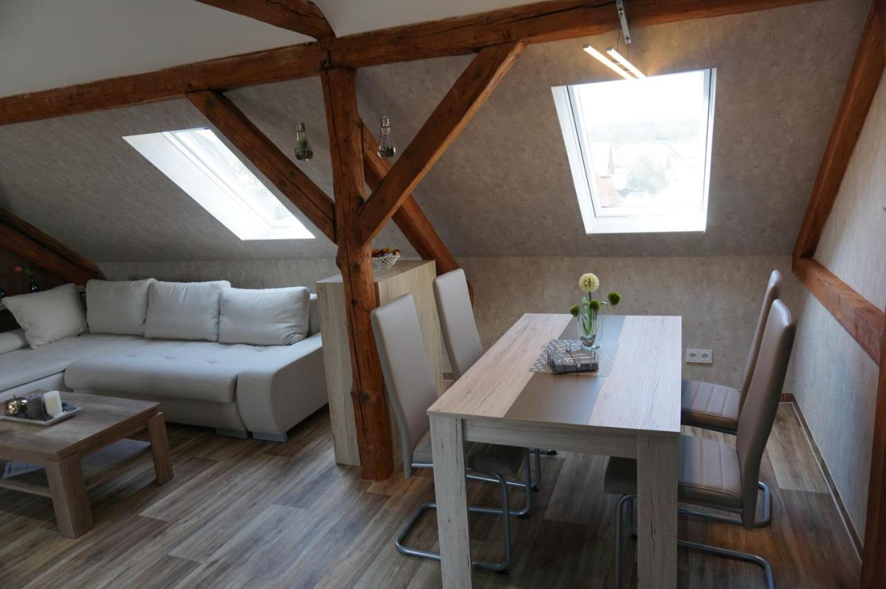 Aussergewoehnliche Dachgeschosswohnung Königslutter am Elm Exterior foto